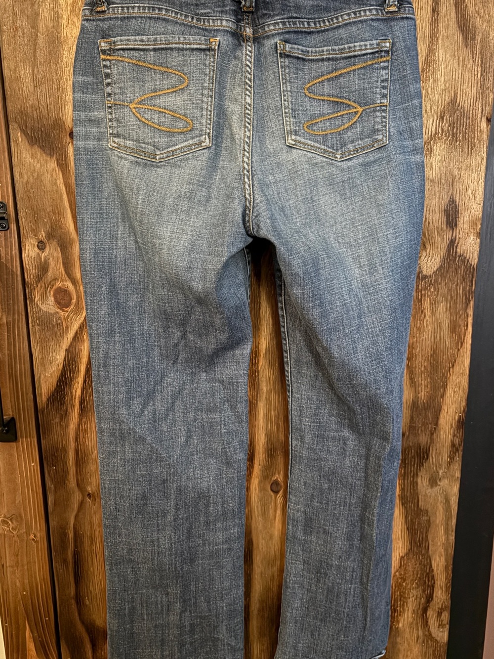 Seven7 Women's Light Blue Straight-Leg Jeans with Gold Stitching